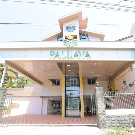 Pallava Rajadhani Hotel Thiruvananthapuram Exterior photo